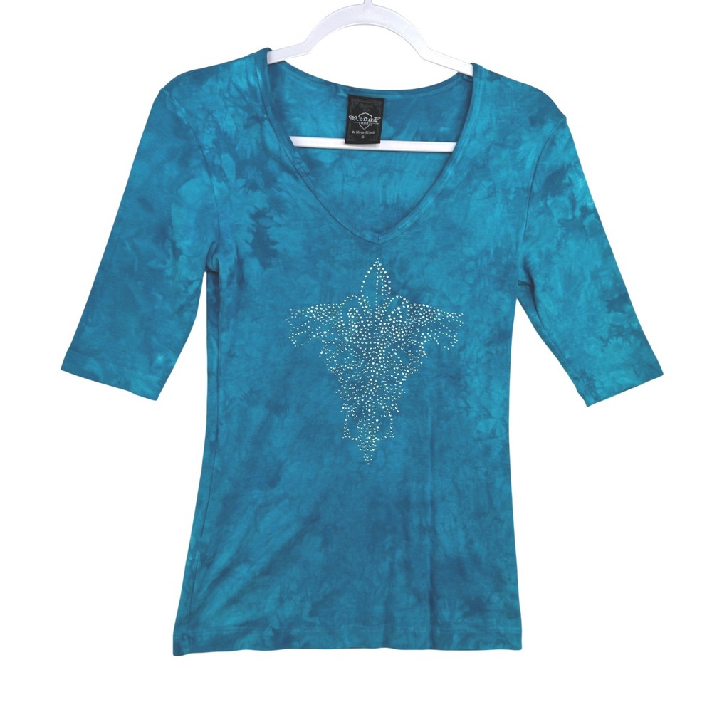 Sledge USA Womens Blue Tie Dye Rhinestone Fleur De Lis V-Neck Top Size Small